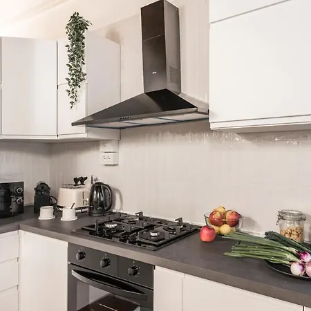 The Rent - Characteristic Three-room Near Piazza Navona Appartamento
