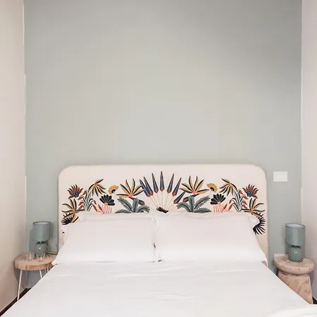 The Rent - Characteristic Three-room Near Piazza Navona