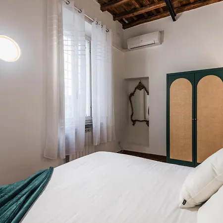 The Rent - Characteristic Three-room Near Piazza Navona Roma