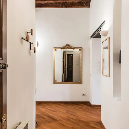 The Rent - Characteristic Three-room Near Piazza Navona Appartamento