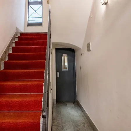 The Rent - Characteristic Three-room Near Piazza Navona Appartamento