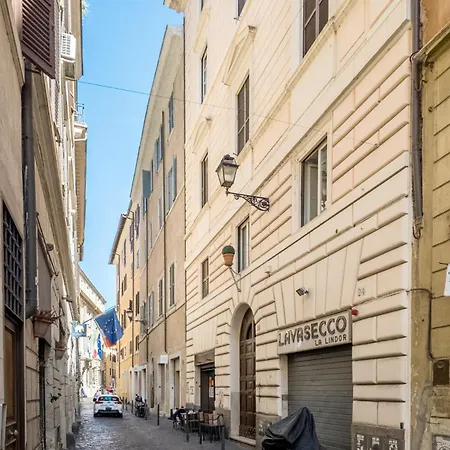 The Rent - Characteristic Three-room Near Piazza Navona Appartamento Roma