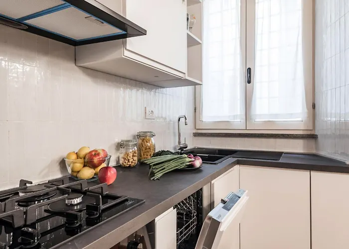 The Rent - Characteristic Three-room Near Piazza Navona