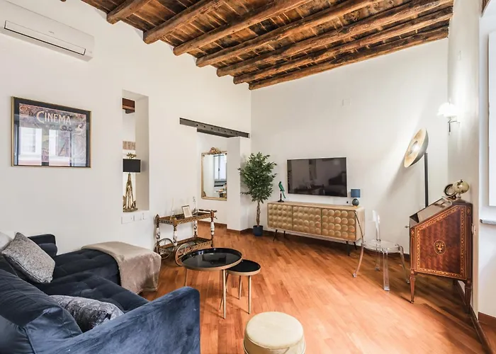 The Rent - Characteristic Three-room Near Piazza Navona * Rom