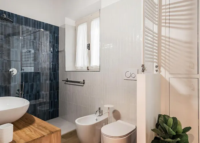 The Rent - Characteristic Three-room Near Piazza Navona