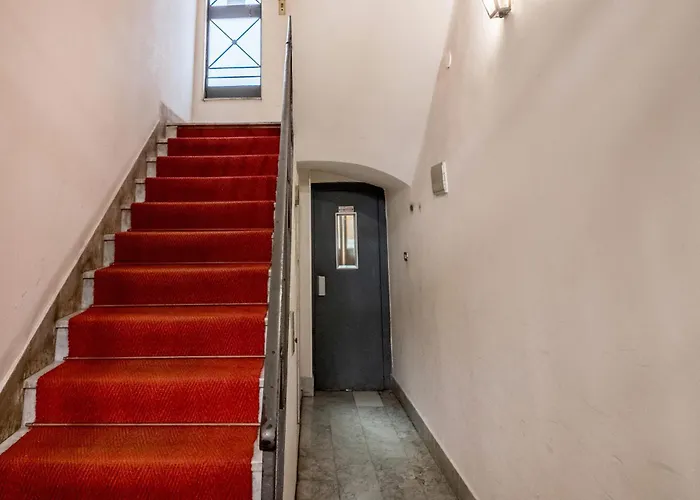The Rent - Characteristic Three-room Near Piazza Navona Apartment